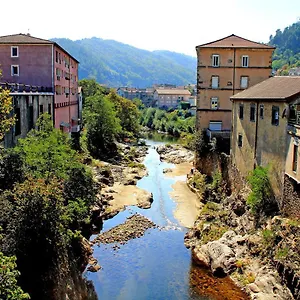 Appartement T2 40 M2 Premier étage Sans Ascenseur Les Bains Linge De Lit Et De Toilette Non Fournis, Vals-les-Bains