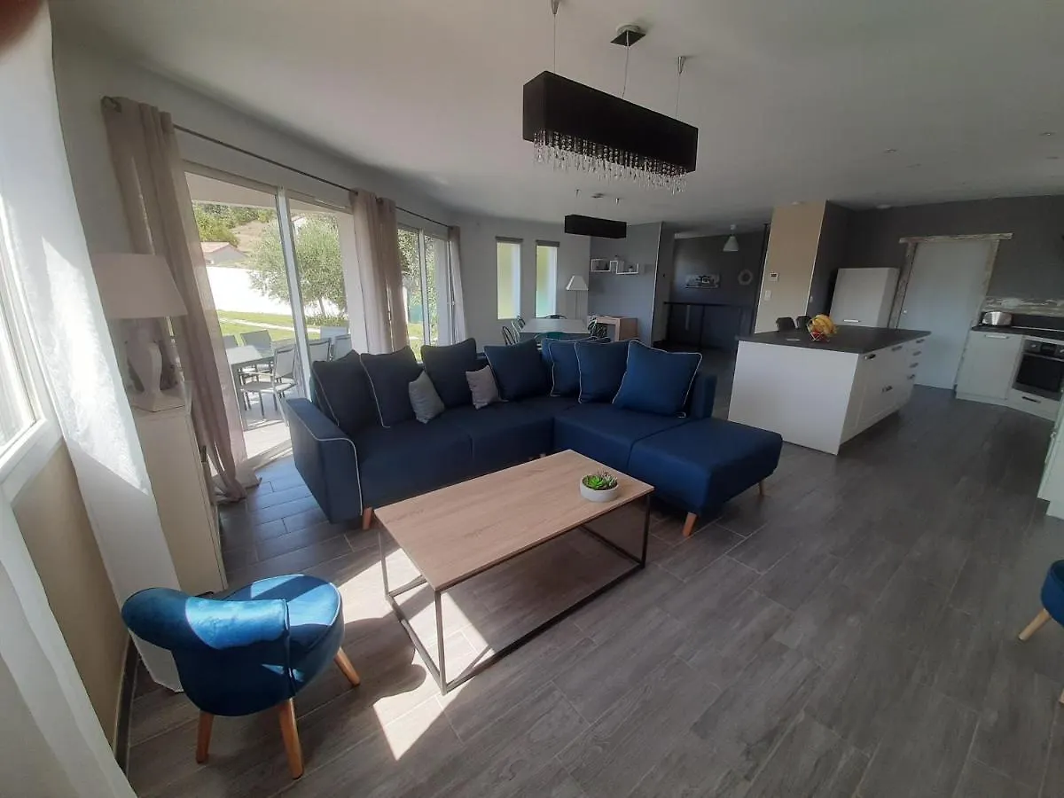 Maison Avec Piscine A L'Oree De La Foret Vals-les-Bains Holiday home